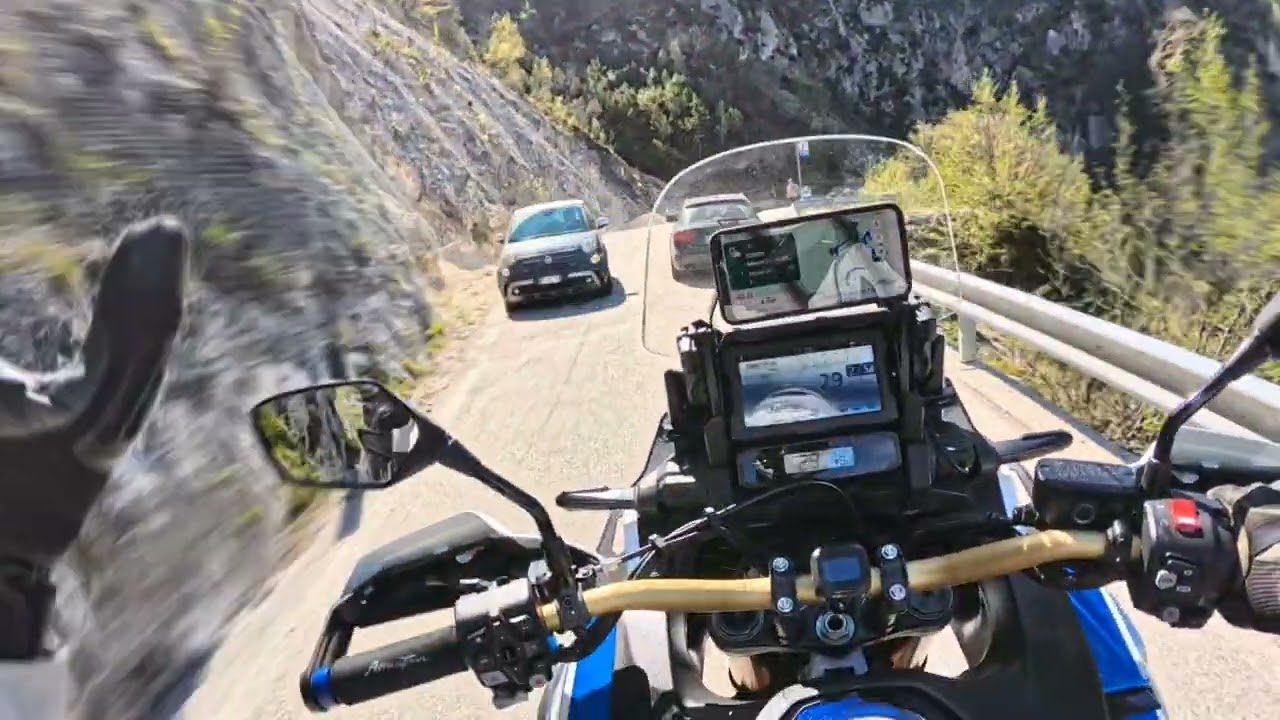 Strada del Menador in moto.