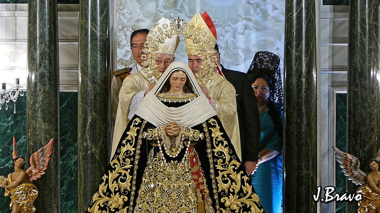 Ceremonia de Coronación Canónica de la Virgen de la Soledad (Málaga, 2016)