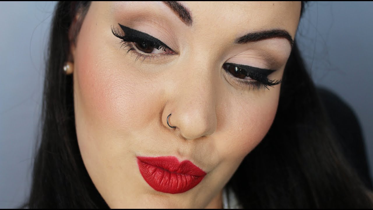 Look Básico: Delineado Pin Up / Pin Up Eyeliner (Naked Basics)