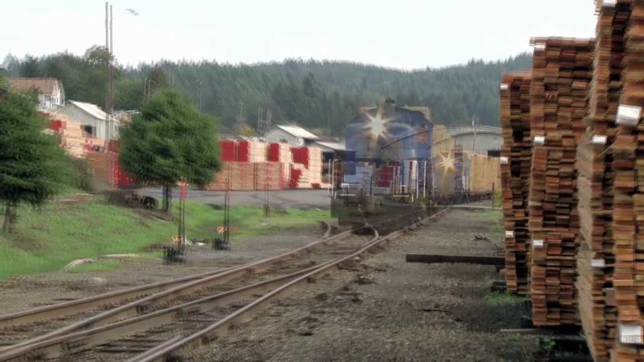 Coos Bay Rail Link's first day of revenue operation
