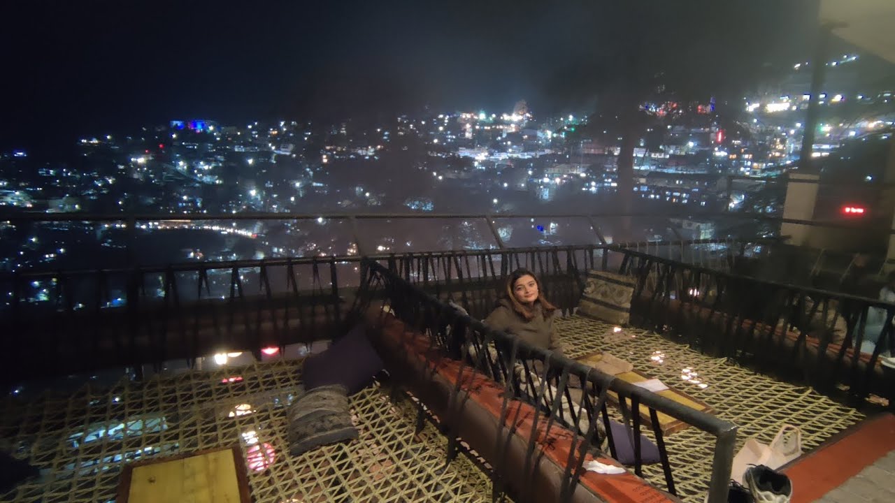 New Year Celebration at Shimla 🎉 | Viral Food Review & 2270ft High Cafe with Swings 