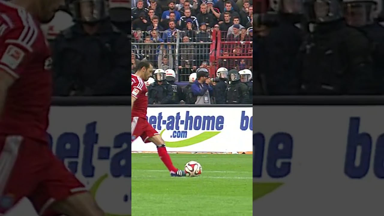 Flashback: Diaz Freistoß aus dem Lehrbuch gegen den KSC. 🎯 