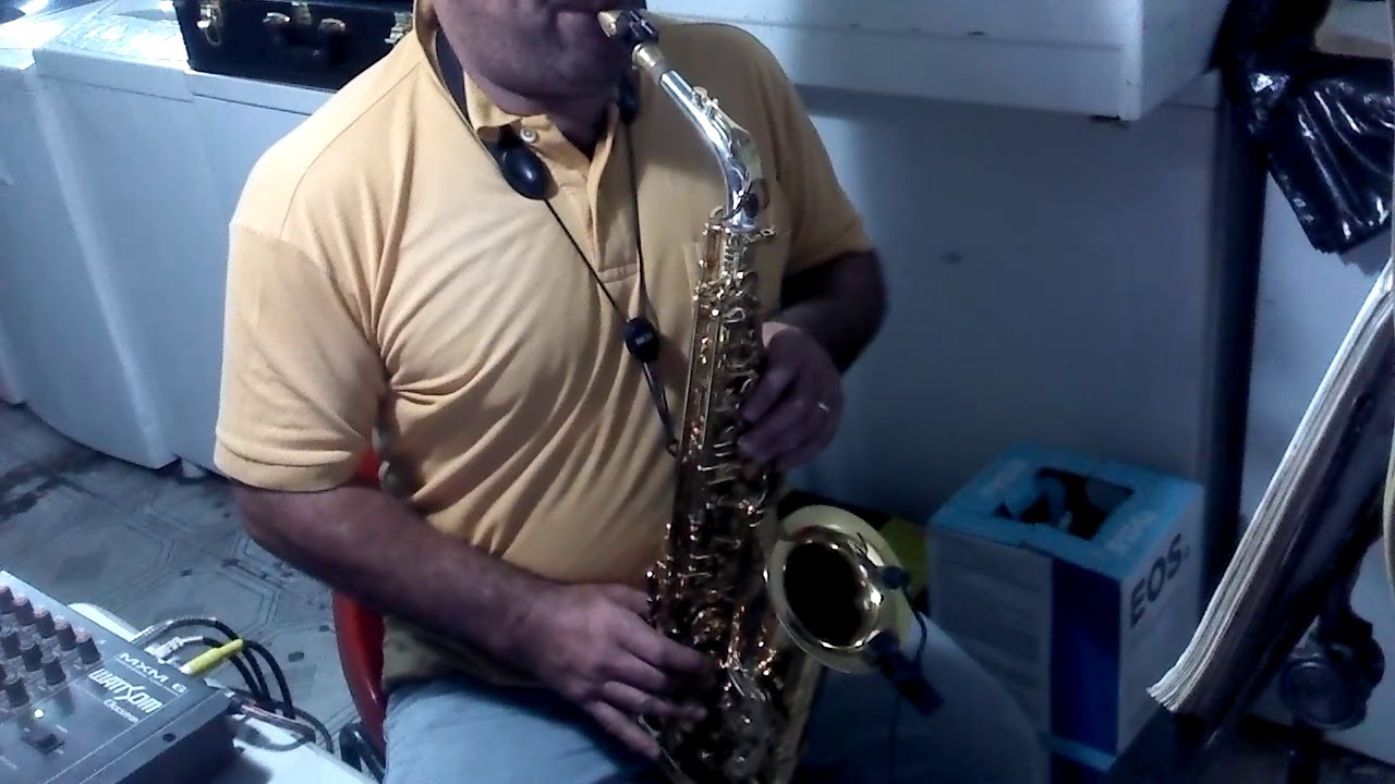 Hino 259 CCB sax alto no soprano