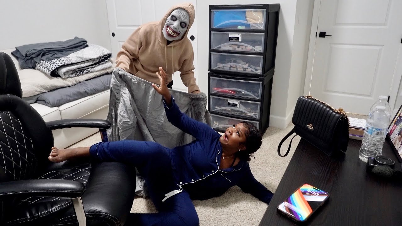 MWEN MANKÉ GOUMEN A KAYLA WI | SCARE PRANK👺