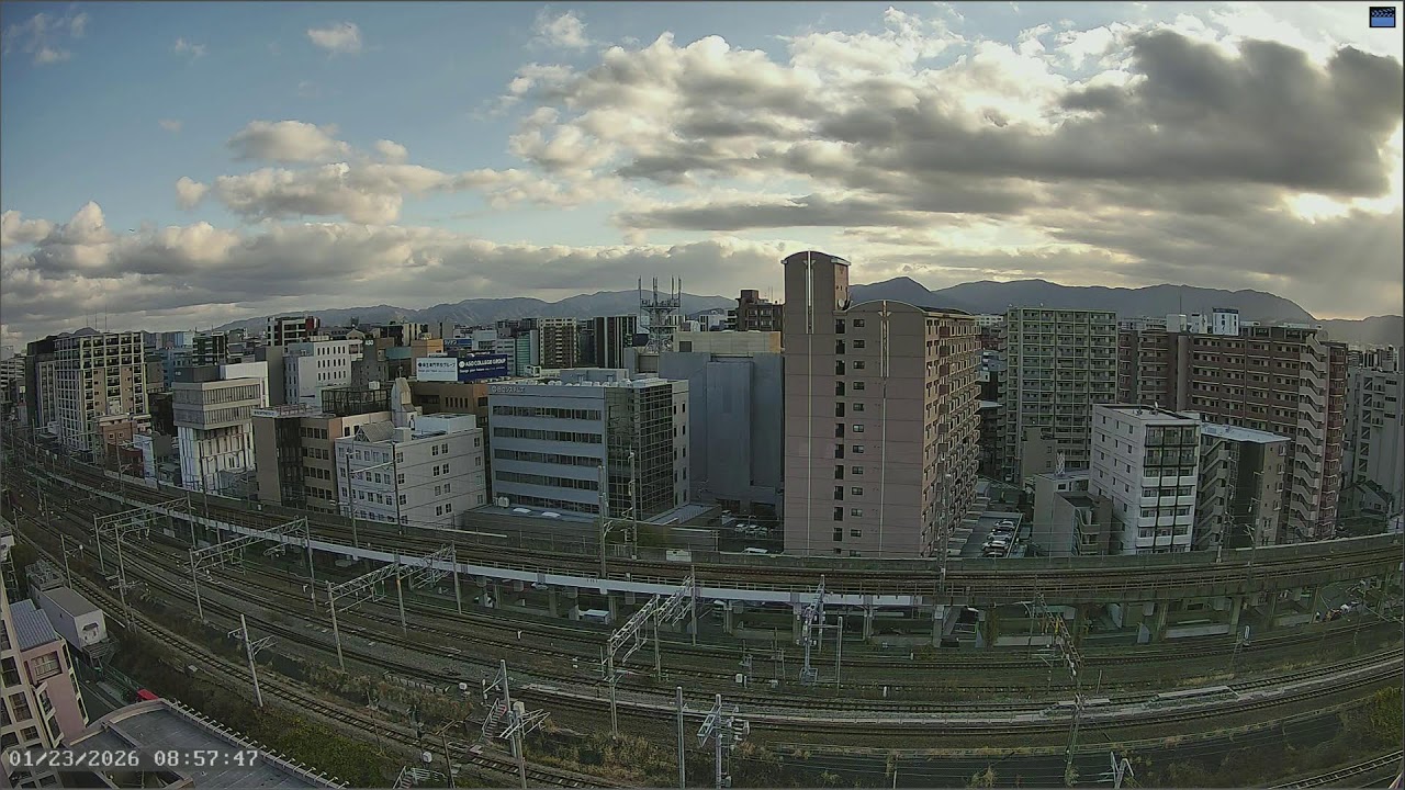 【2026/1/23 21:00 - 2026/1/23 9:00】福岡・博多駅 ライブカメラ｜九州新幹線下り｜JR九州・鹿児島本線｜JR西日本・博多南線｜福岡の夜景｜日の出・朝日