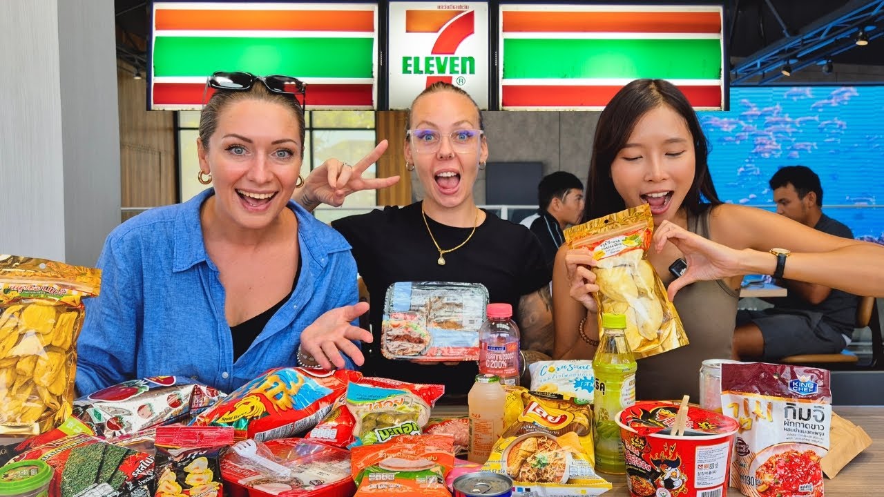 WORLD'S LARGEST 7-ELEVEN in Pattaya Thailand 🇹🇭 MUST TRY Food in 7-Eleven !!!