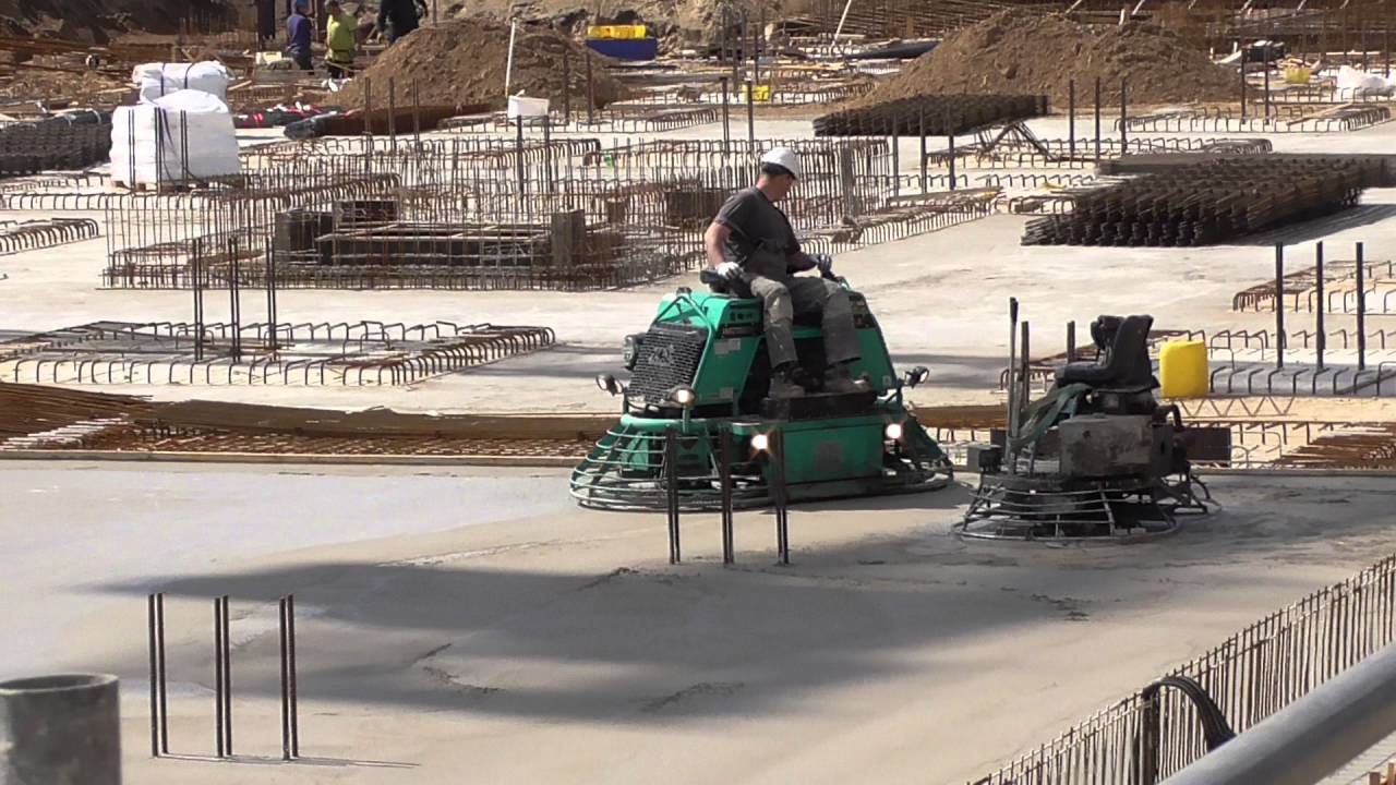 Oostflank Wijchen deel 43 / bouw parkeerkelder (8) vlinderen betonvloer
