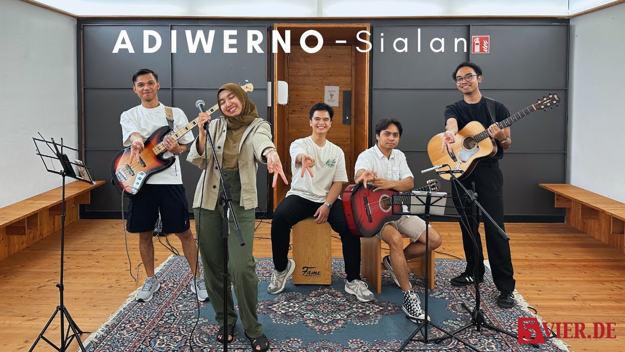 5vier.de präsentiert: Indonesiche Band ADIWERNO mit einem Coversong:  Sialan