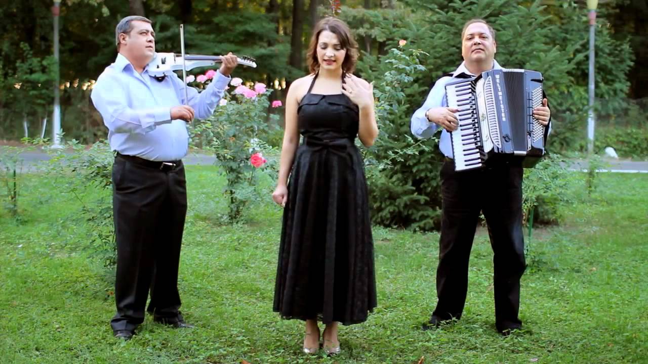 Laura Olteanu andamp; formatia Ninel de la Braila - Mie dor de maicuta mea