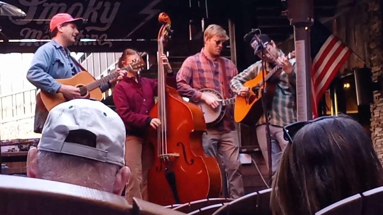 Ole moonshine Blue grass music in Gatlinburg Tennessee February 16 2026