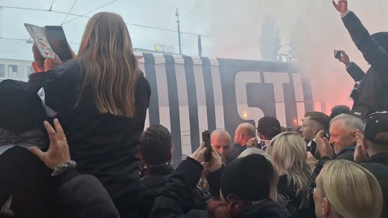 Empfang Mannschaftsbus - Sturm Graz vs. RB Salzburg - Mai 2025