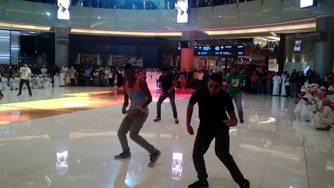 Dubai Mall Flash mob, Part 2 | Oct 18, 2013