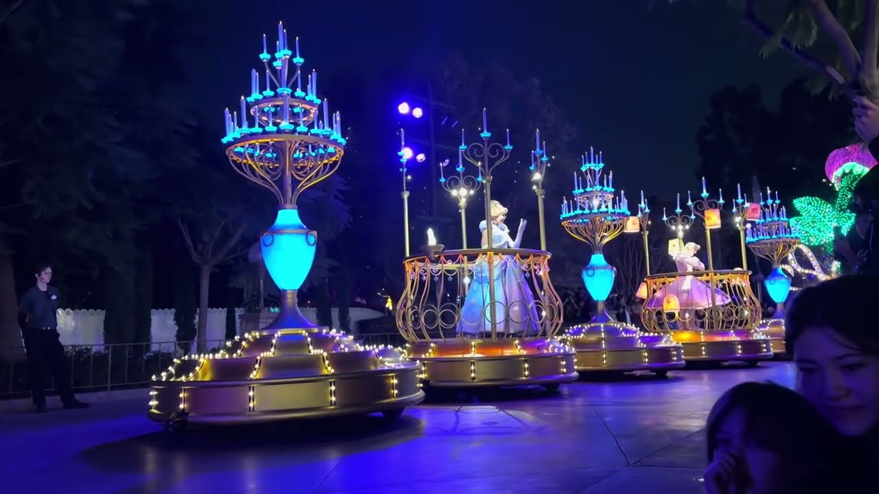 Disneyland - Paint The Night Full Parade