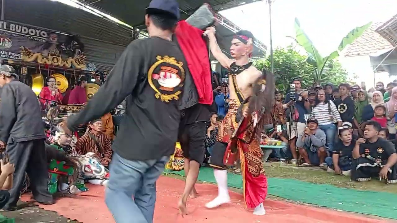 Perang Celeng 👹 Ebeg Satria jati Budoyo #ebegcilacap 