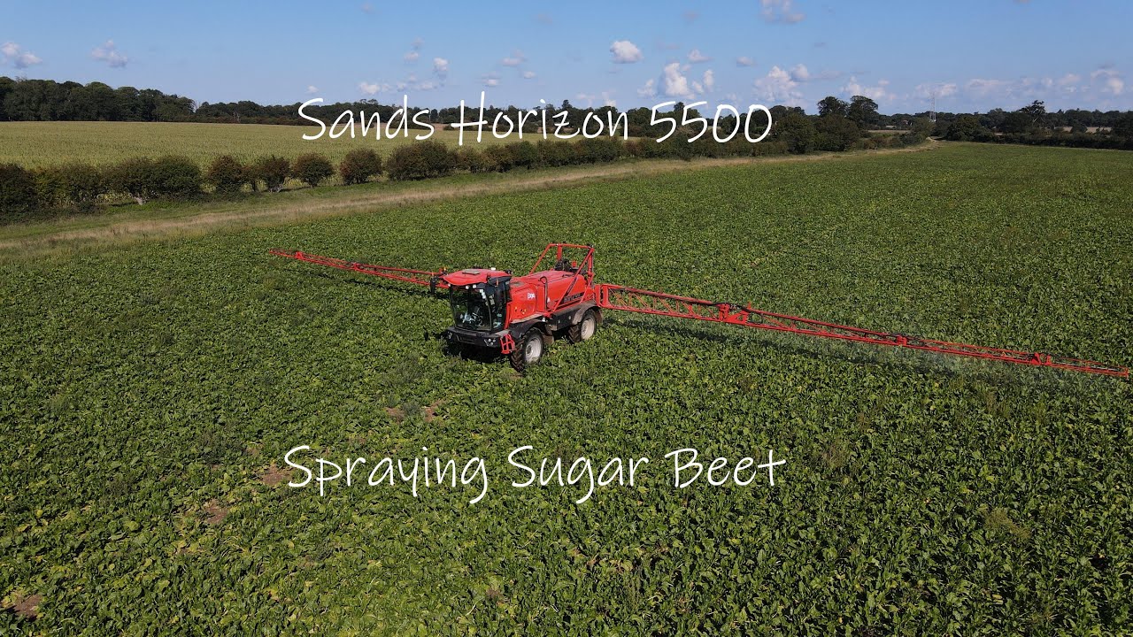 SANDS Horizon 5500 spraying Sugar Beet