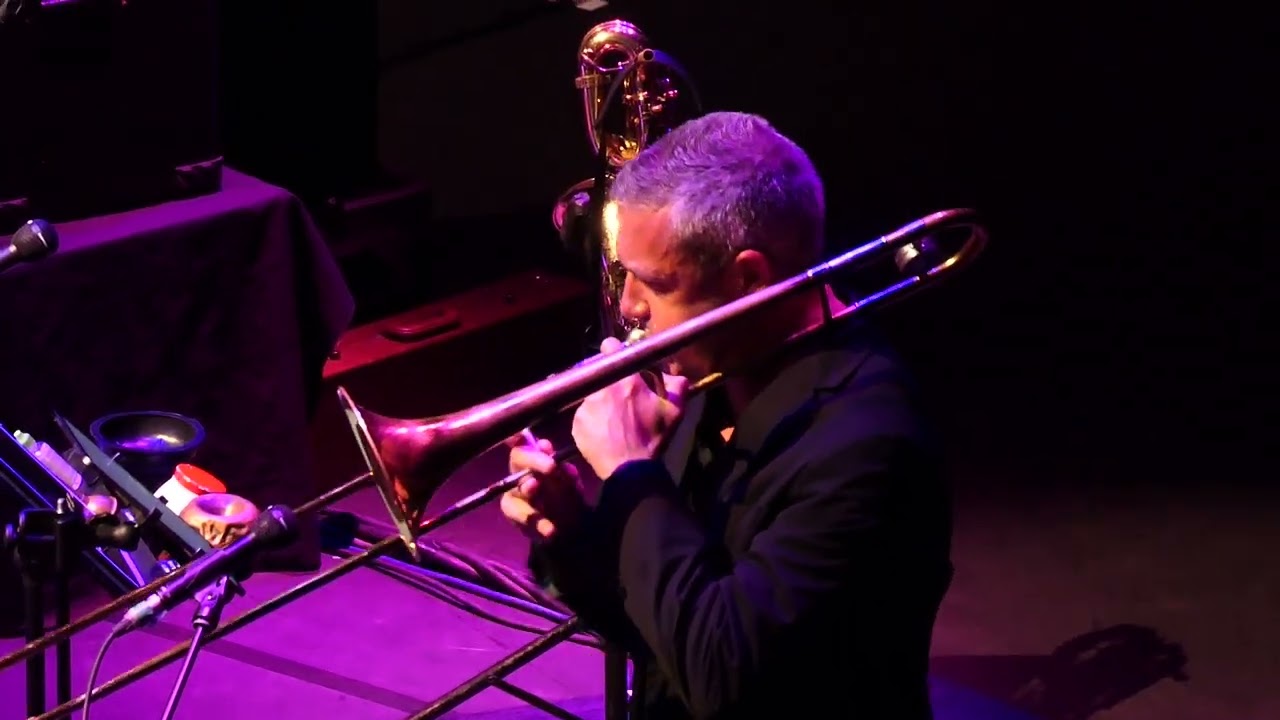 Van Morrison – 2025, live – Gloria  – Wednesday, the 30th of April 2025 – Amare, The Hague