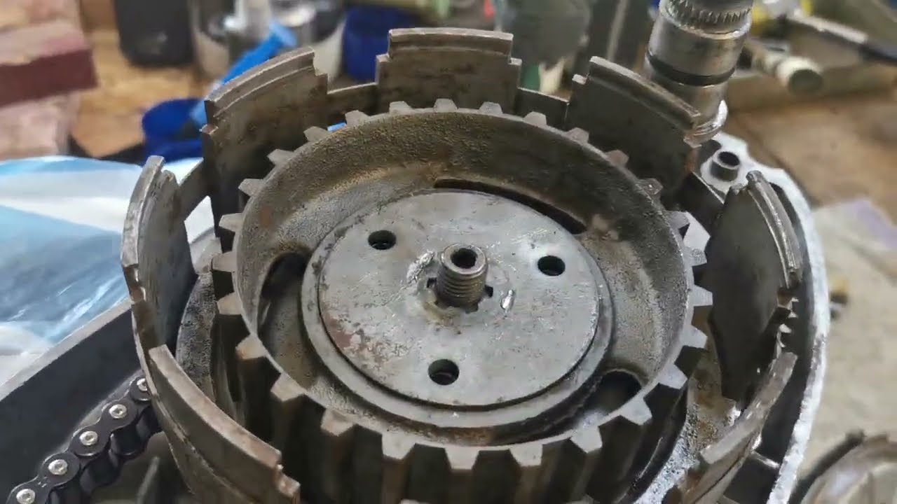 Zoradenie spojky Jawa 250 Automatic