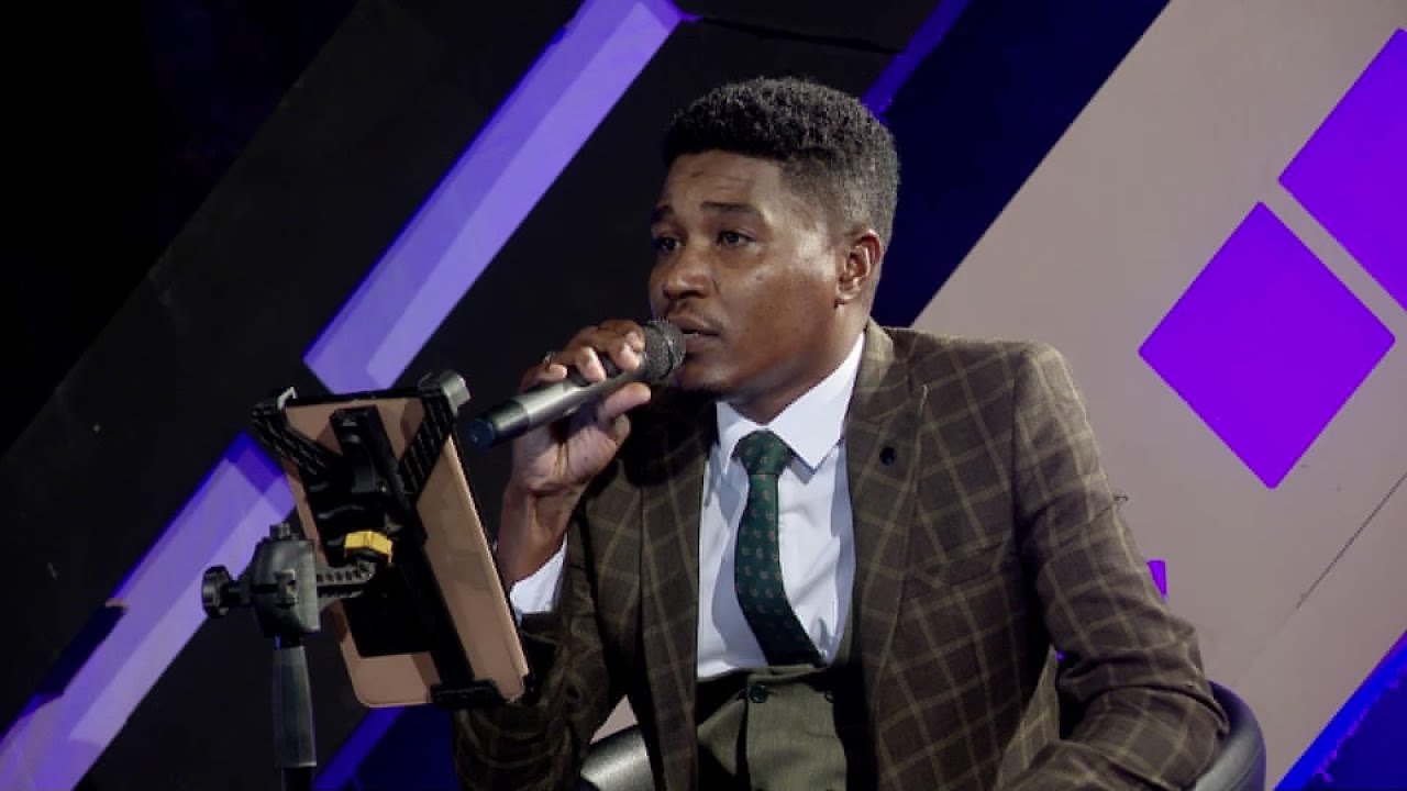 الحي بلاقي | تاج السر بشير يلا نغني 2021