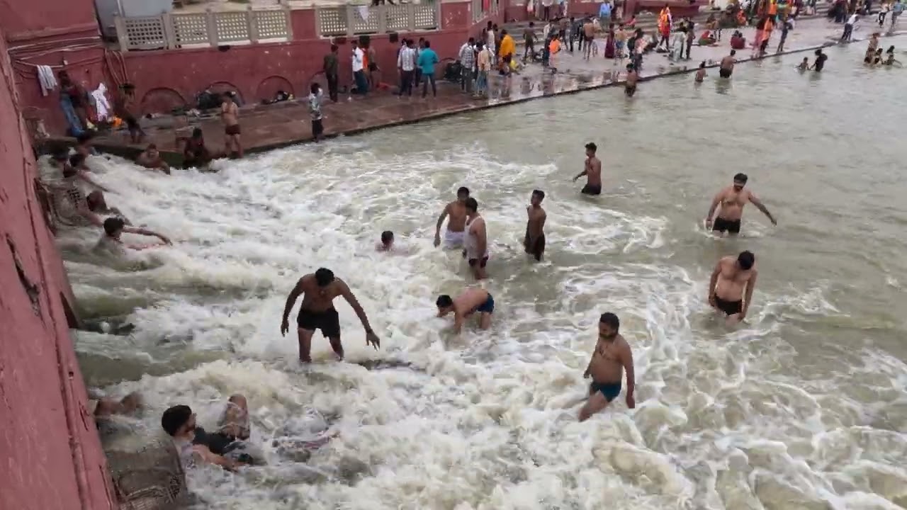 Ram Ki Paidi Shot on GoPro Day and Night comparison - This place is a super hit