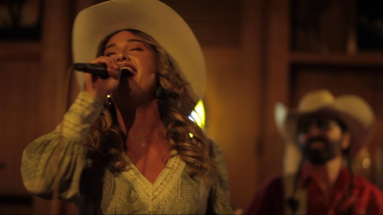 GEORGIA STARNES live at DESERT 5 SPOT