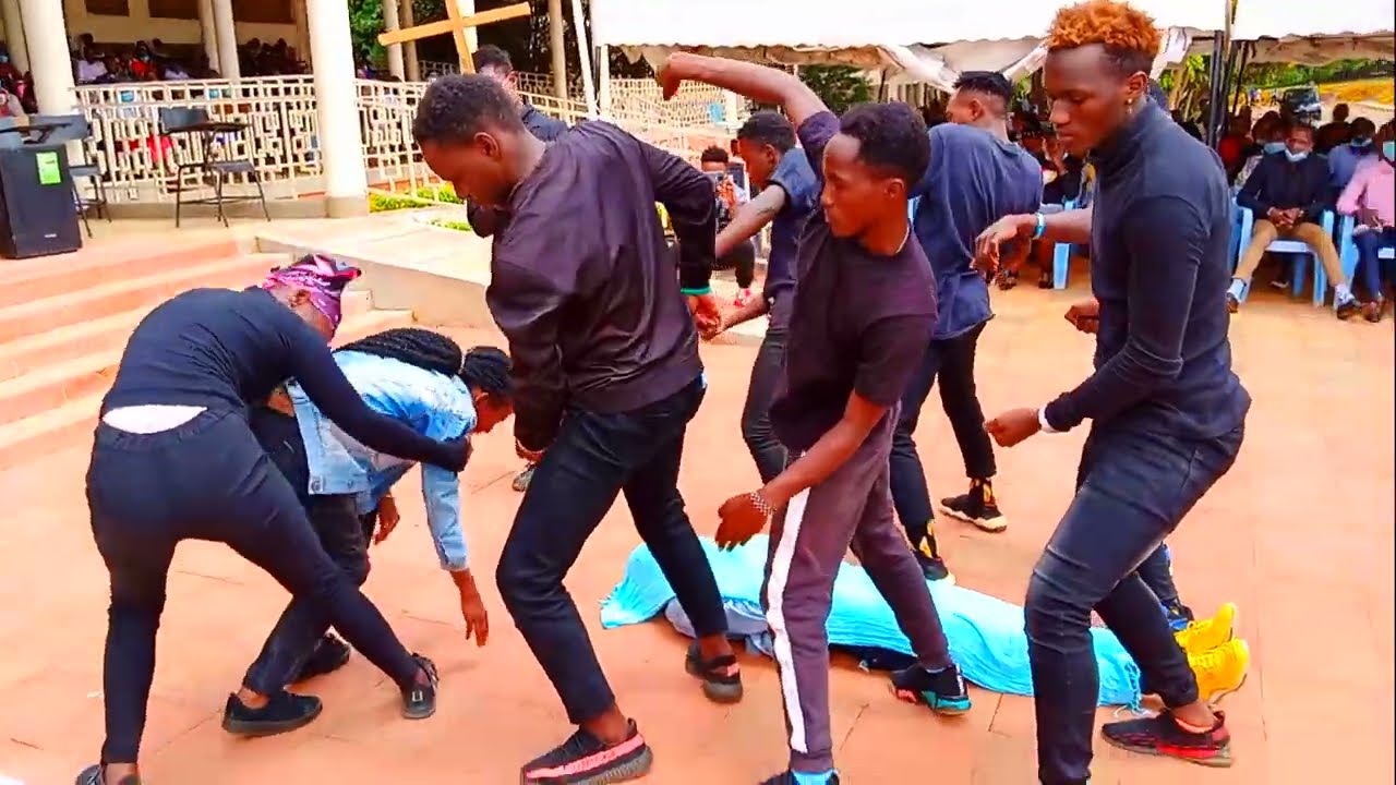 BEST MODERN DANCE 2021 |NEWBLYDEN DANCE CREW KENYA| #newblydendancecrew#alexndungu#mentalhealth