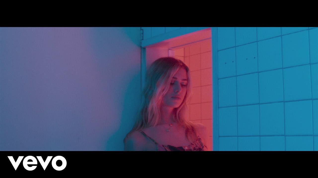 Yung Internet - Van M'n Leven Niet (Official Video)