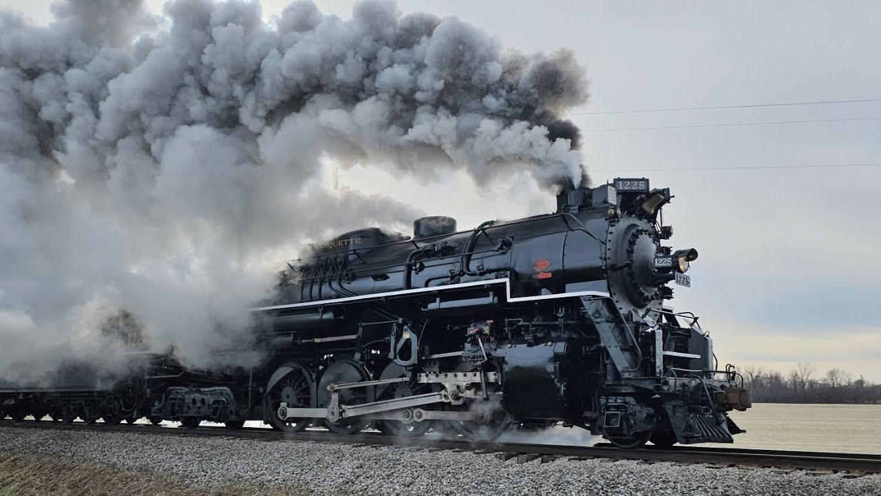 Chasing the Pere Marquette 1225, North Pole Express to Ashley, MI (11/25/2023)
