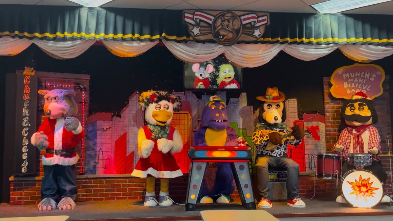 Merry Christmas Time - Hicksville NY - Chuck E. Cheese.