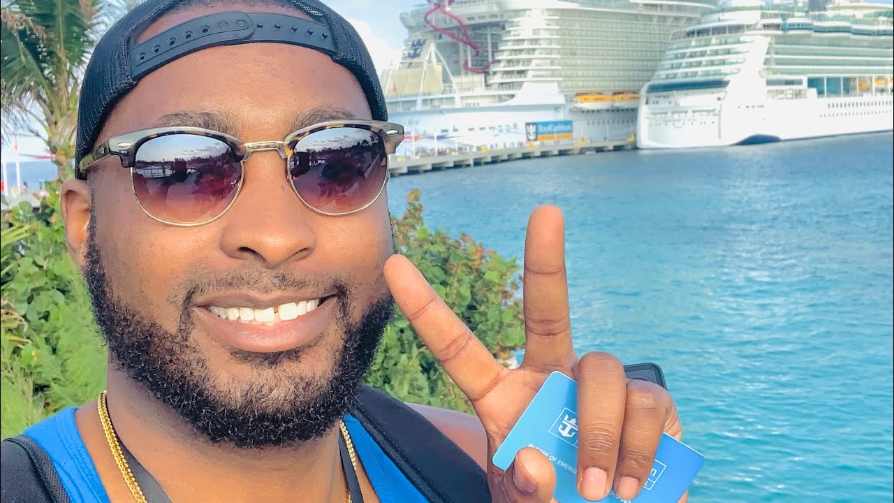 Royal Caribbean Oasis Of The Seas Coco Cay  (Kayaking, Swimming, And Chilling) Cruise Ship
