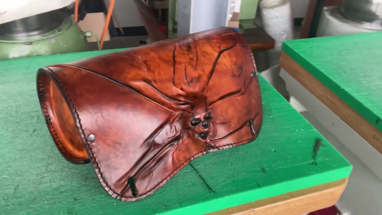 Rarebag Leder Brauntöne Erklärung