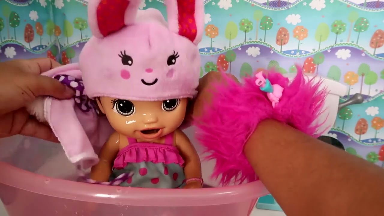 BEBÊ COM FEBRE DOR DE CABEÇA E DOR DE GARGANTA BABY ALIVE AMANDINHA ROTINA COMPLETA