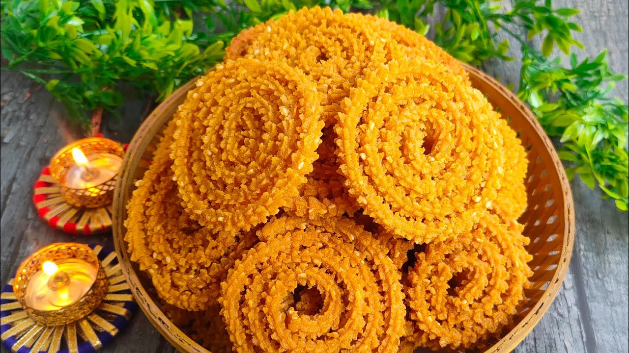 Instant Crispy Chakli Recipe | Rice Flour Chakli | Easy way to make Chakli at home | Diwali special 