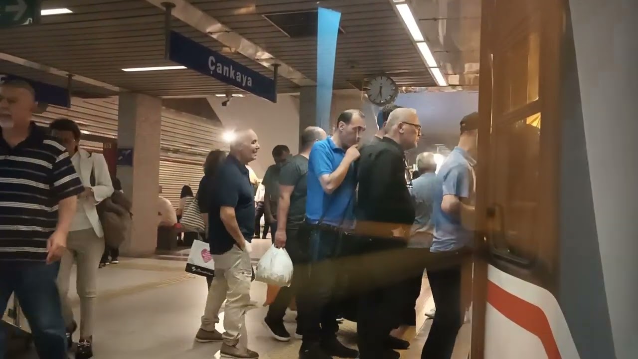 İzmir metro Hilal - İzmirspor arası seyir