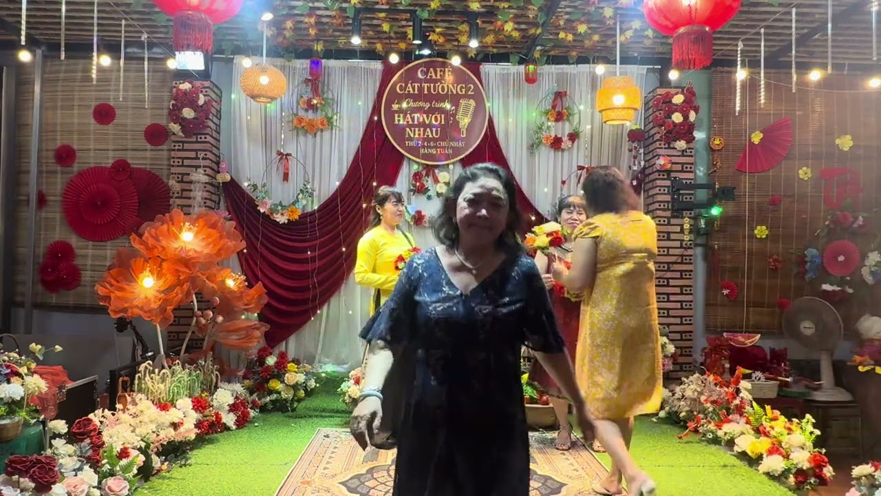 Ck. Câu chuyện đầu năm, tb. Cẩm Giang