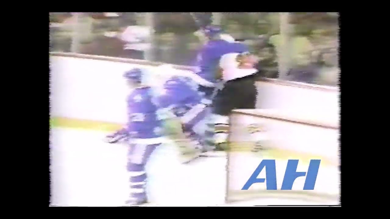 NHL Oct. 30, 1986 Peter Zezel,PHI v David Shaw,QUE Philadelphia Flyers Quebec Nordiques