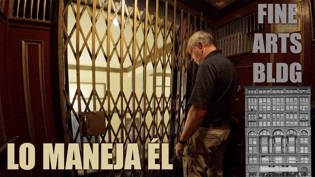 Los ascensores del Fine Arts Building te transportan a otra época