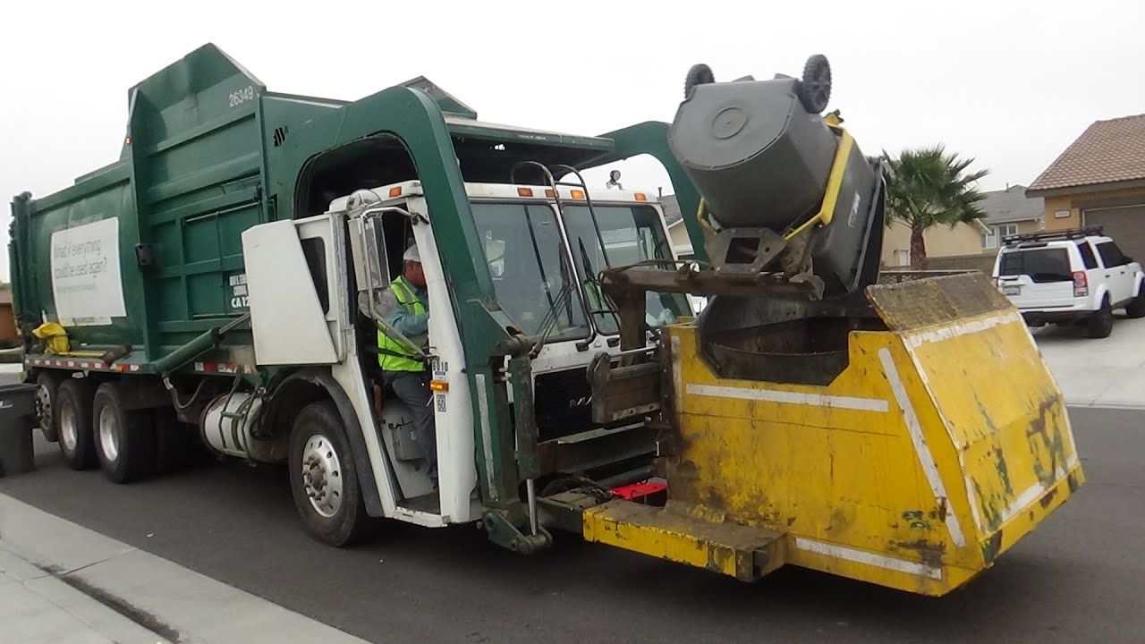 Waste Management- Mack LE Wittke Curotto Can