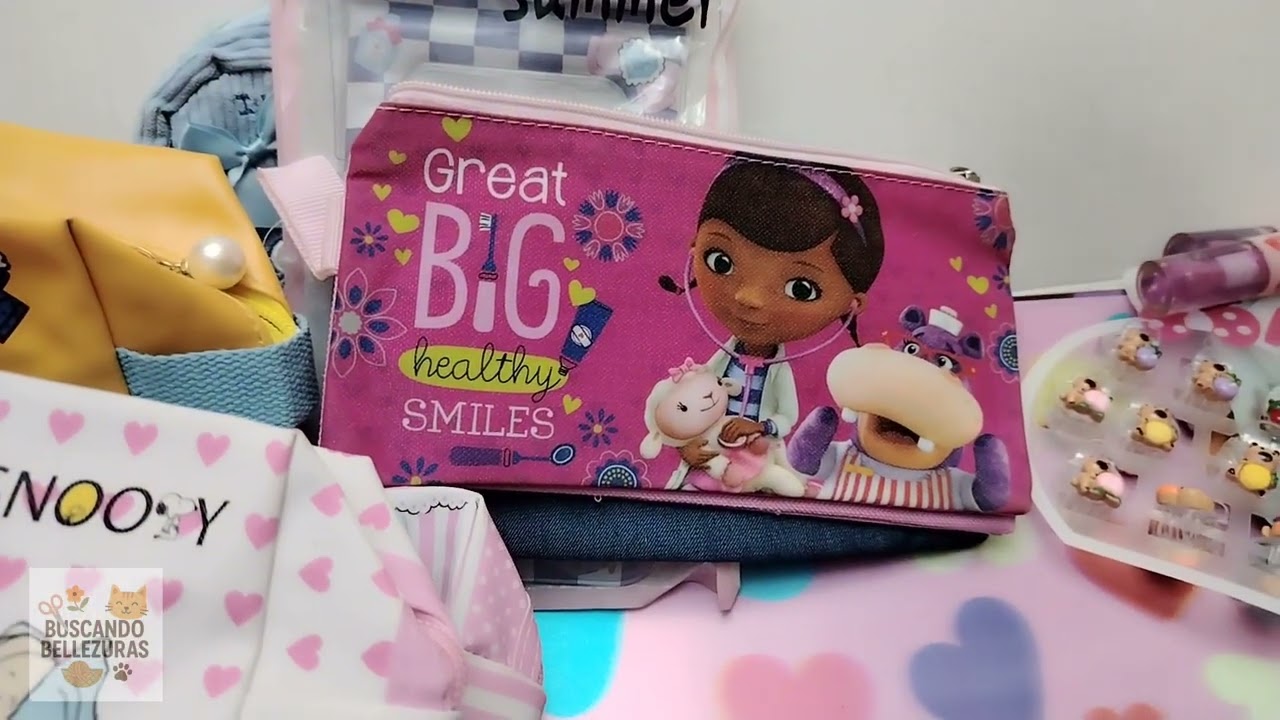 ME VOLVÍ LOCA en el mercado 😭🛍️  Llaveros, stickers y cosas tiernas ✨🐰 | Buscando Bellezuras 🐱 