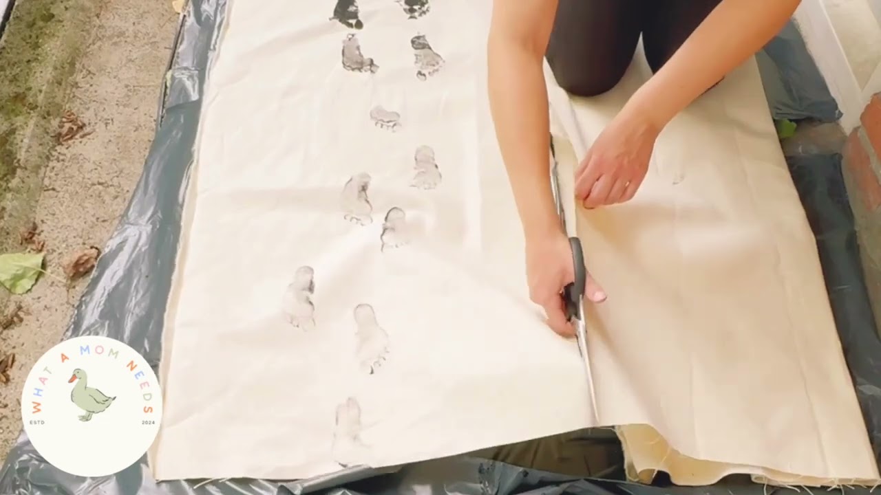 A Minimalist Footprint Canvas with My Toddler | DIY Keepsake Idea