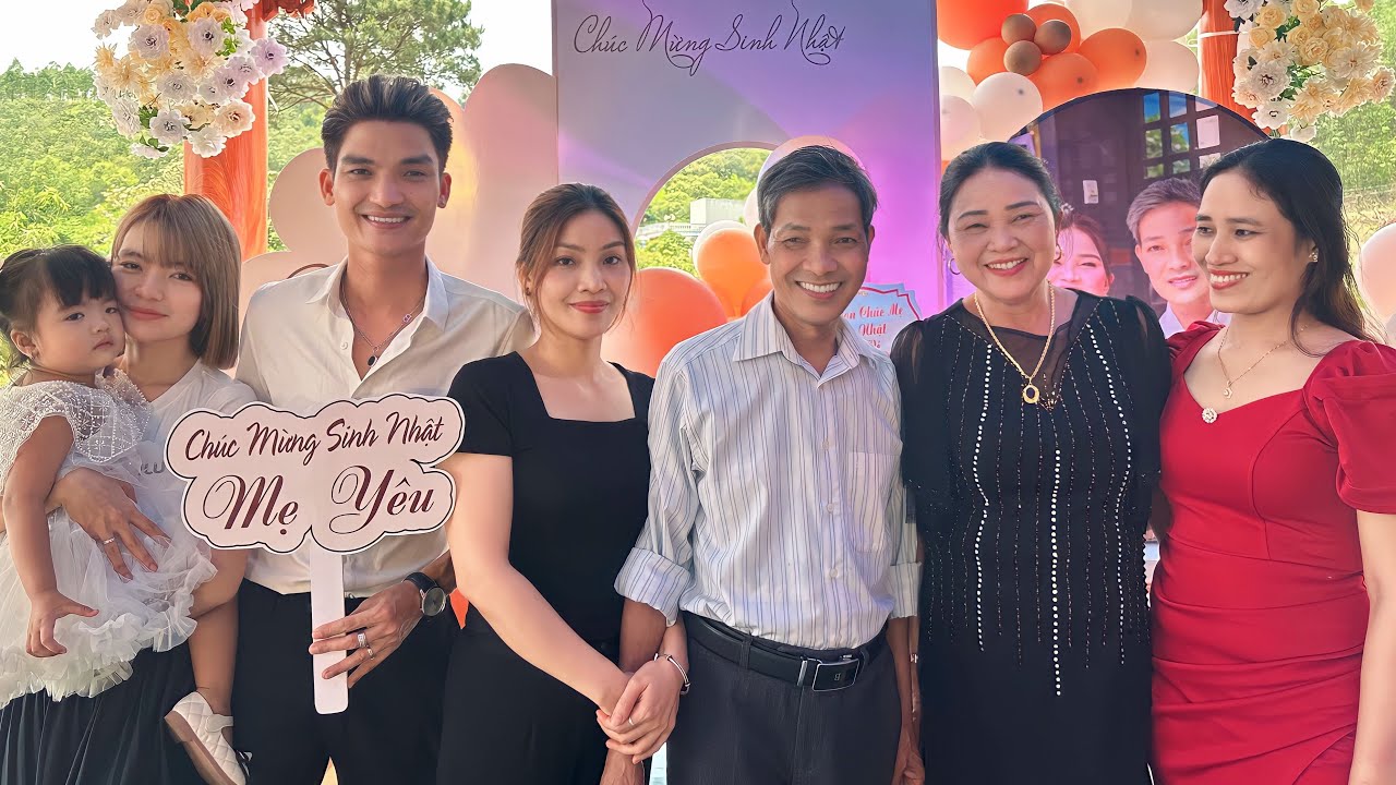 Mạc Văn Khoa đưa Vợ Con về quê bí mật tổ chức Sinh Nhật cho Mẹ ngập tràn cảm xúc ❤️