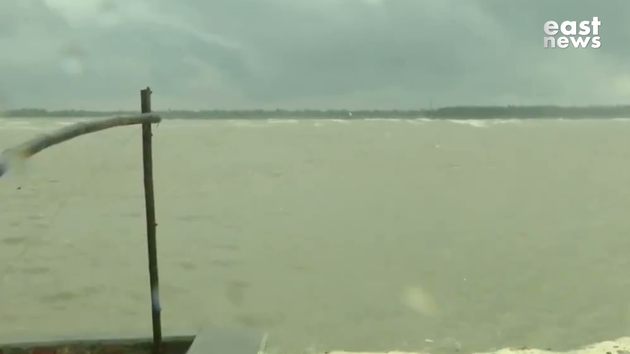 Digha witnesses rainfall as cyclone Yaas is expected to cross WB-Odisha coast tomorrow |East News