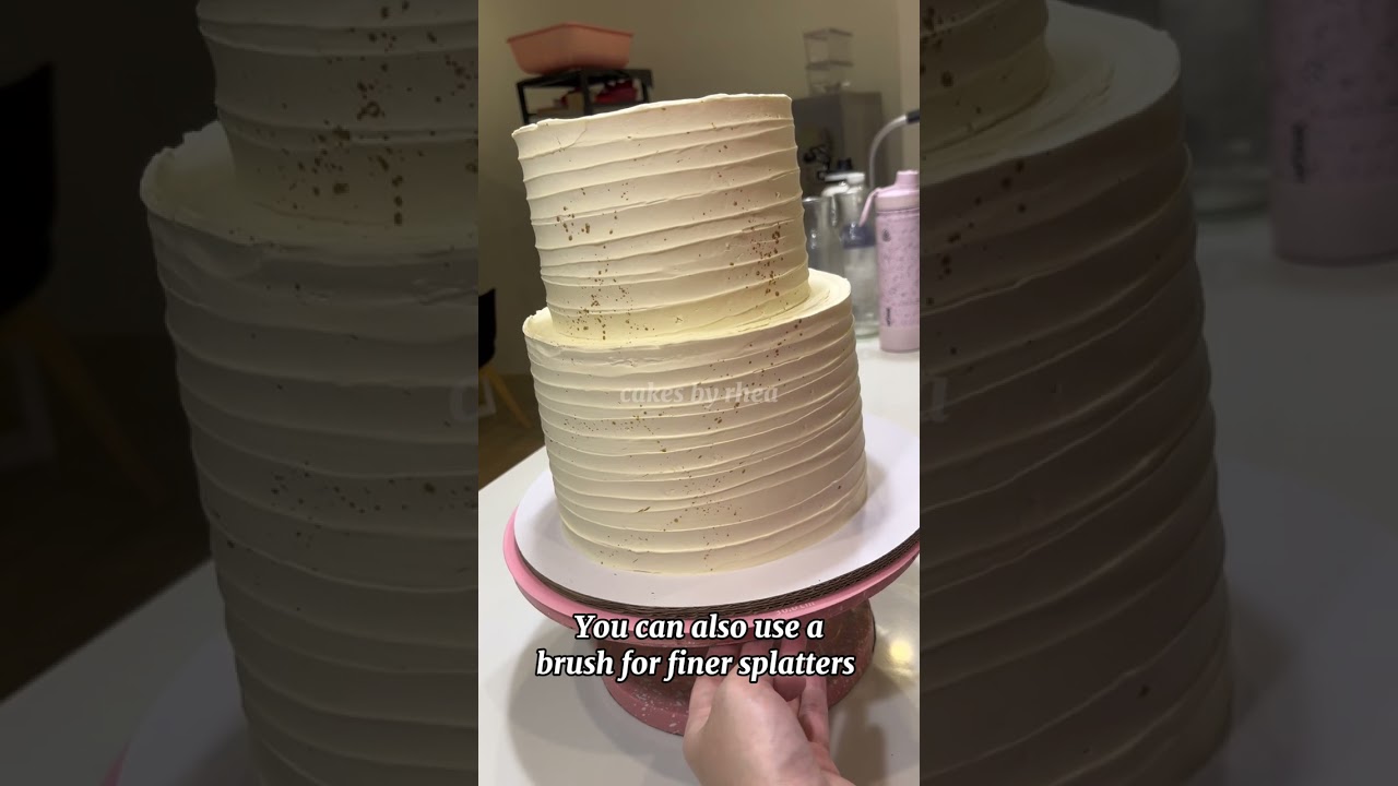 How to put gold splatters on cake