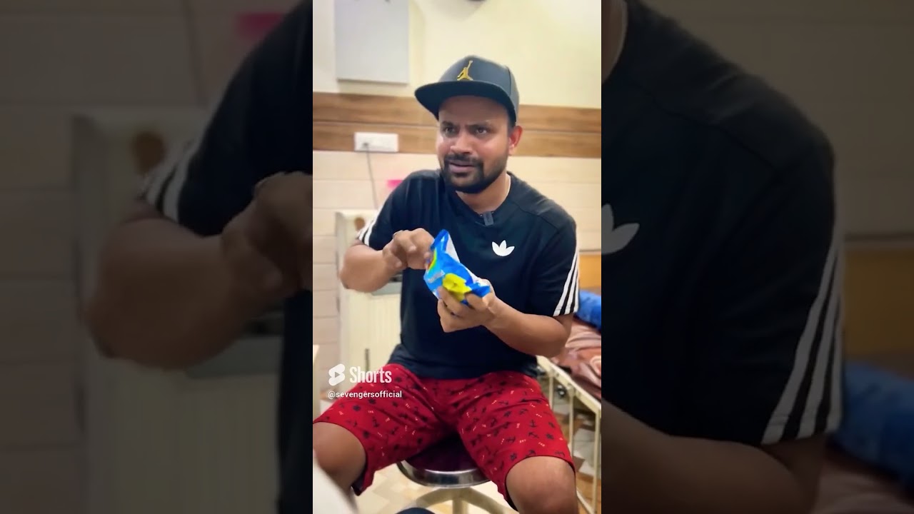 खूप गंभीर बा डॉक्टर साहेब 