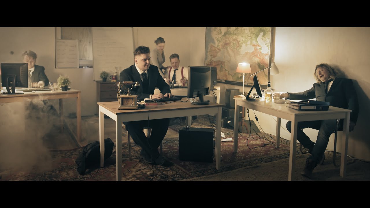 TREKHAWK - GEEN STRESS, GEEN TIED