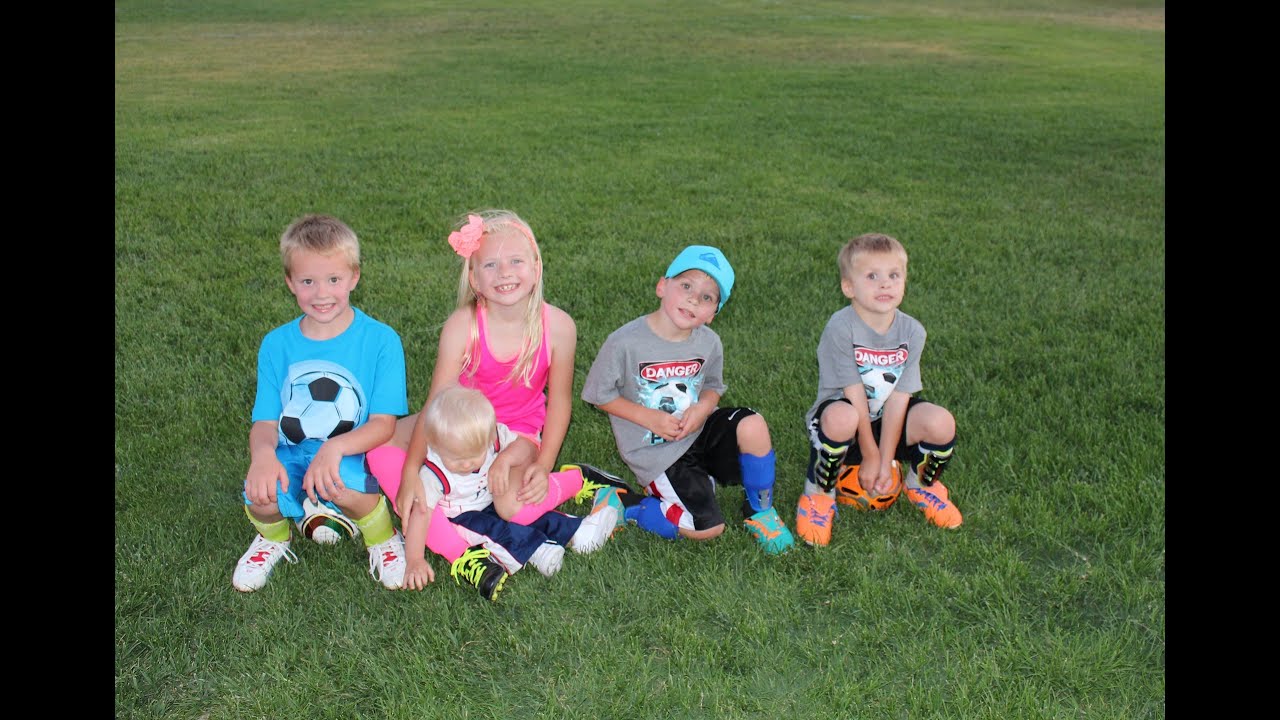 24 Hours With 5 Kids on a School Day