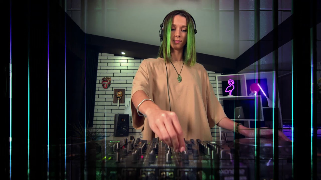 Miss Monique - World Children’s Day - Set For Love