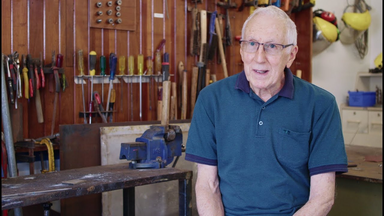 Retirees, young adults + Occupational Therapy students | Men's Shed Mentor Program