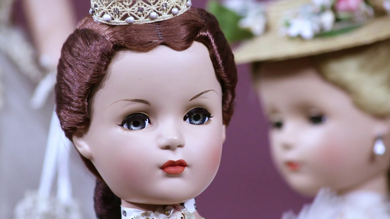 The Rodney Waller Collection of Madame Alexander Dolls - Mystery Dolls