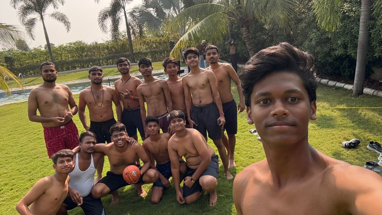 Vlog-7 Diwali ke agle din sare 😂🤩dost mil ke gye swimming pool 😂🤩🤩😄🤤