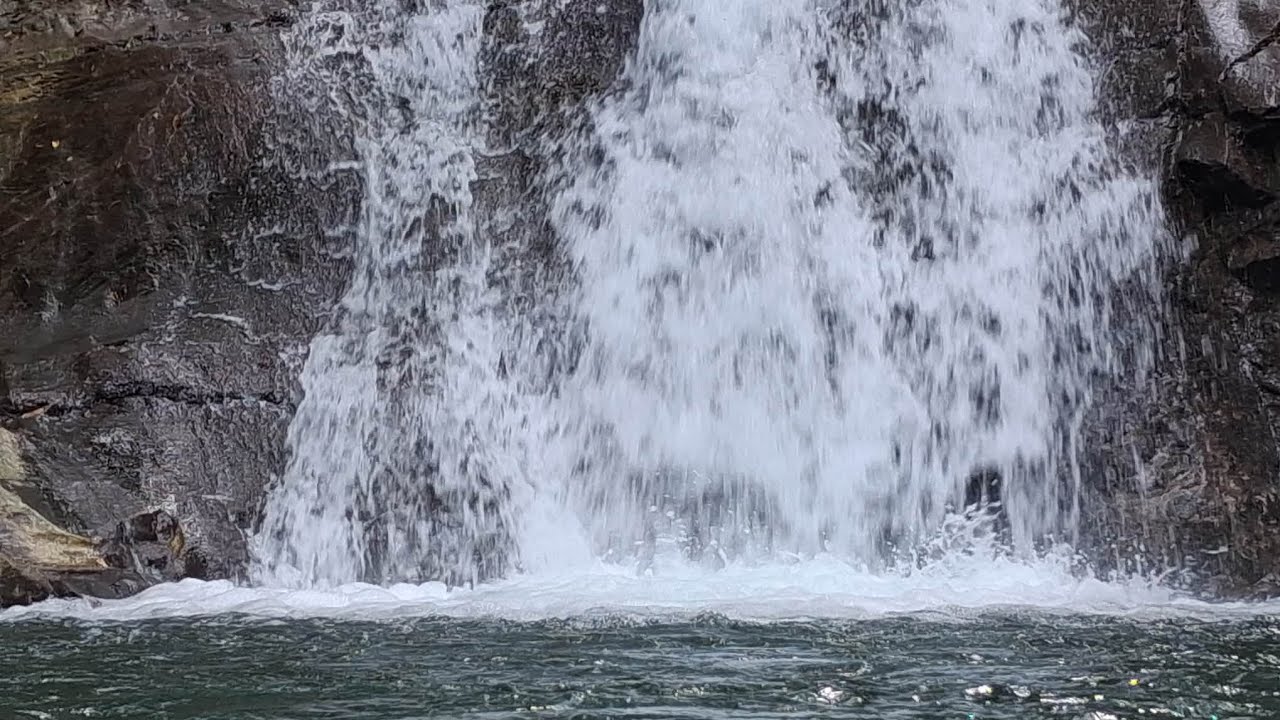 Kagutungan Falls